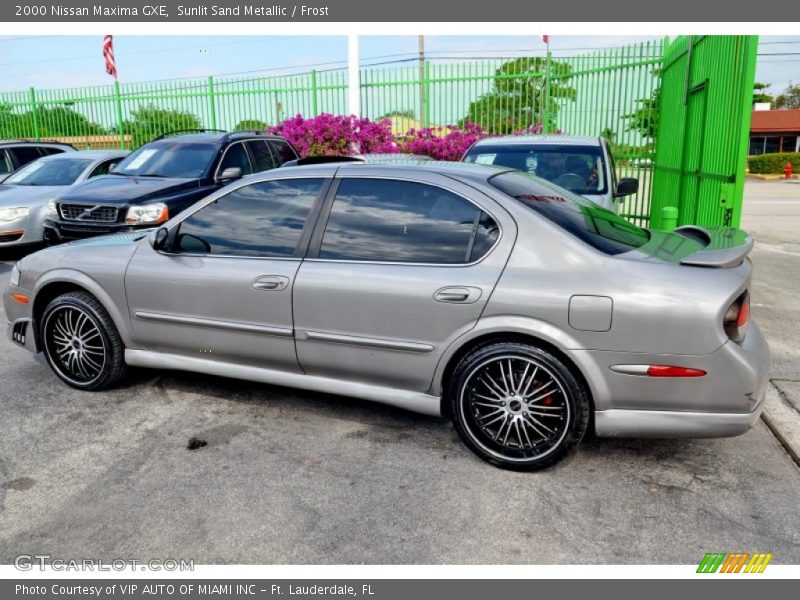 Sunlit Sand Metallic / Frost 2000 Nissan Maxima GXE
