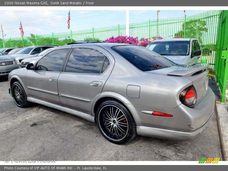 Sunlit Sand Metallic / Frost 2000 Nissan Maxima GXE