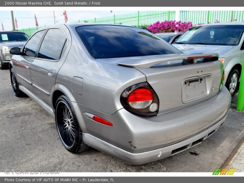 Sunlit Sand Metallic / Frost 2000 Nissan Maxima GXE