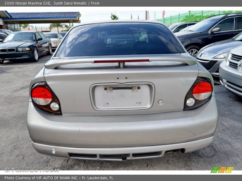 Sunlit Sand Metallic / Frost 2000 Nissan Maxima GXE