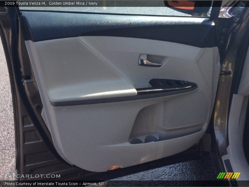 Golden Umber Mica / Ivory 2009 Toyota Venza I4