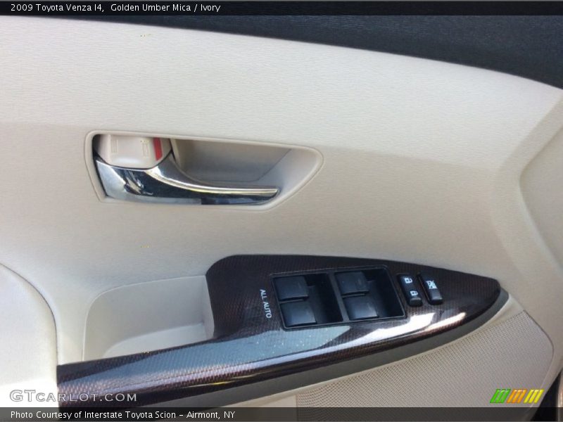 Golden Umber Mica / Ivory 2009 Toyota Venza I4