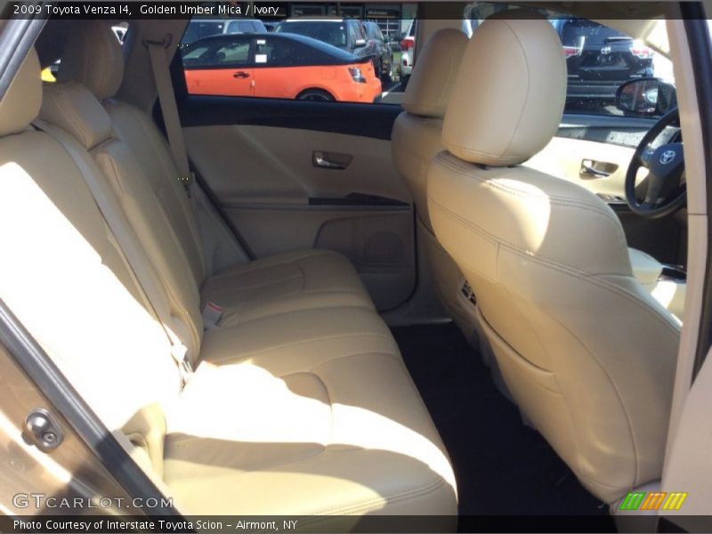 Golden Umber Mica / Ivory 2009 Toyota Venza I4