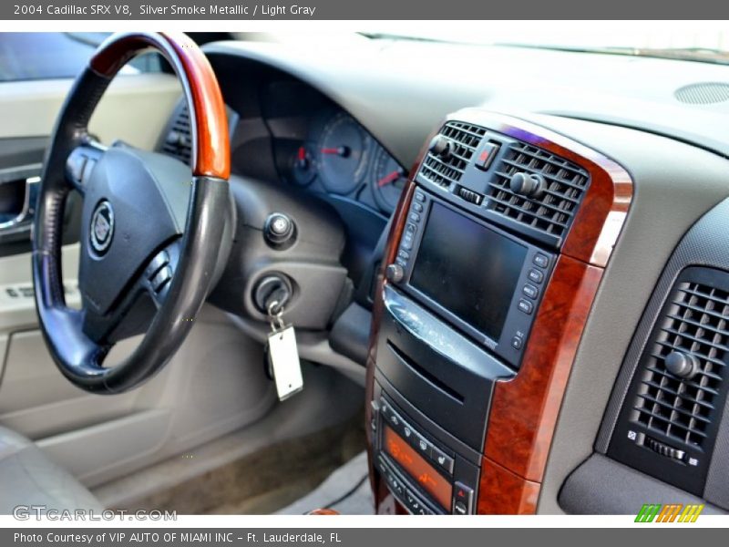 Silver Smoke Metallic / Light Gray 2004 Cadillac SRX V8