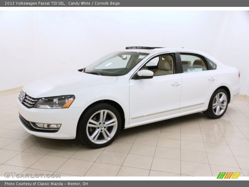 Candy White / Cornsilk Beige 2013 Volkswagen Passat TDI SEL