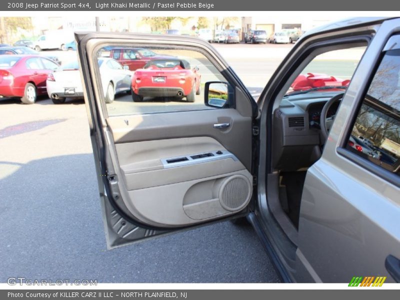 Light Khaki Metallic / Pastel Pebble Beige 2008 Jeep Patriot Sport 4x4