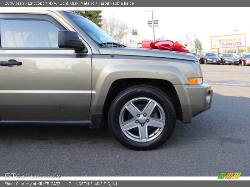 Light Khaki Metallic / Pastel Pebble Beige 2008 Jeep Patriot Sport 4x4