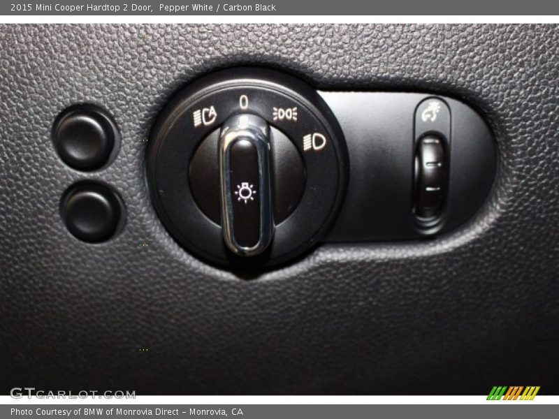 Pepper White / Carbon Black 2015 Mini Cooper Hardtop 2 Door