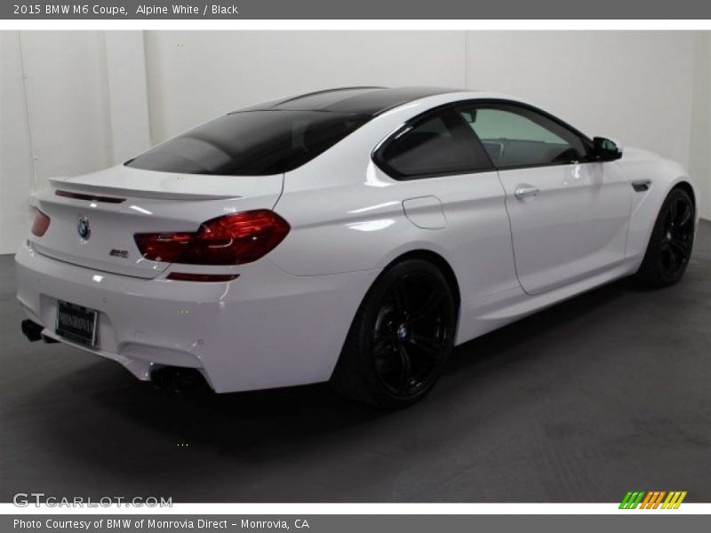 Alpine White / Black 2015 BMW M6 Coupe