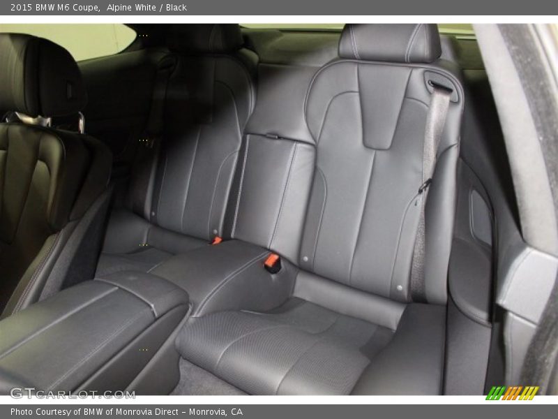 Alpine White / Black 2015 BMW M6 Coupe