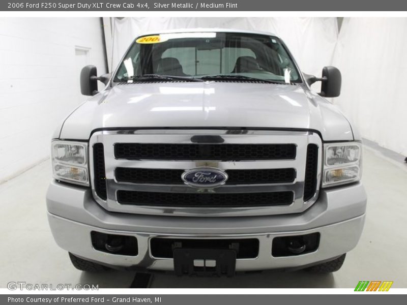 Silver Metallic / Medium Flint 2006 Ford F250 Super Duty XLT Crew Cab 4x4