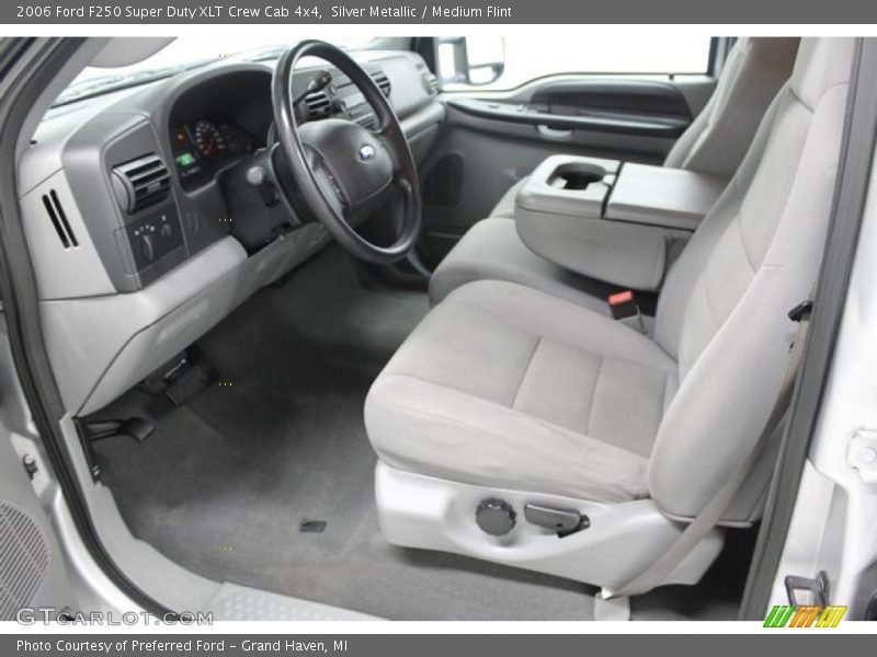 Silver Metallic / Medium Flint 2006 Ford F250 Super Duty XLT Crew Cab 4x4