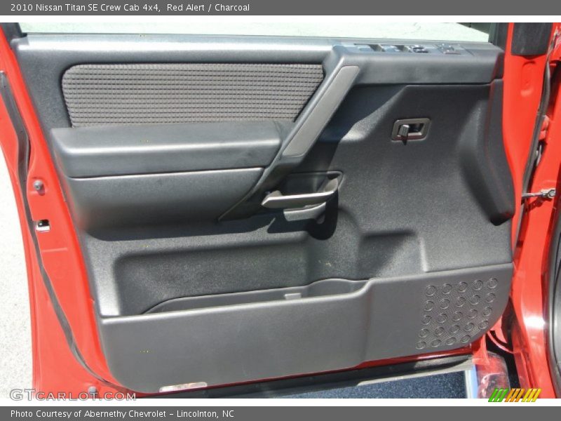 Red Alert / Charcoal 2010 Nissan Titan SE Crew Cab 4x4