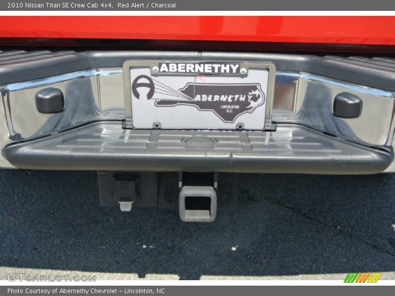 Red Alert / Charcoal 2010 Nissan Titan SE Crew Cab 4x4