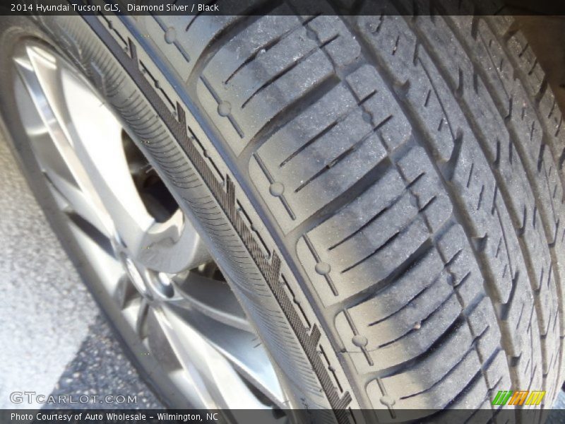 Diamond Silver / Black 2014 Hyundai Tucson GLS