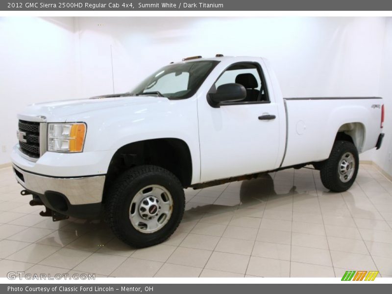 Front 3/4 View of 2012 Sierra 2500HD Regular Cab 4x4