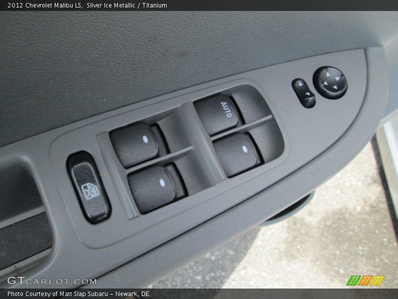 Silver Ice Metallic / Titanium 2012 Chevrolet Malibu LS