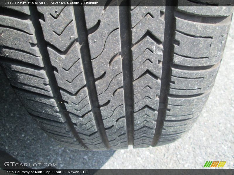 Silver Ice Metallic / Titanium 2012 Chevrolet Malibu LS