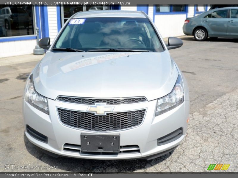 Silver Ice Metallic / Jet Black/Medium Titanium 2011 Chevrolet Cruze LS