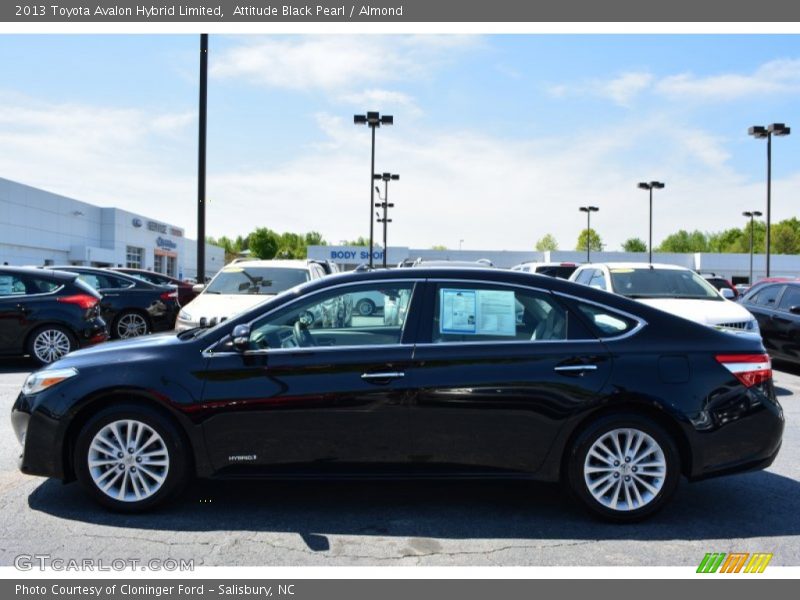 Attitude Black Pearl / Almond 2013 Toyota Avalon Hybrid Limited