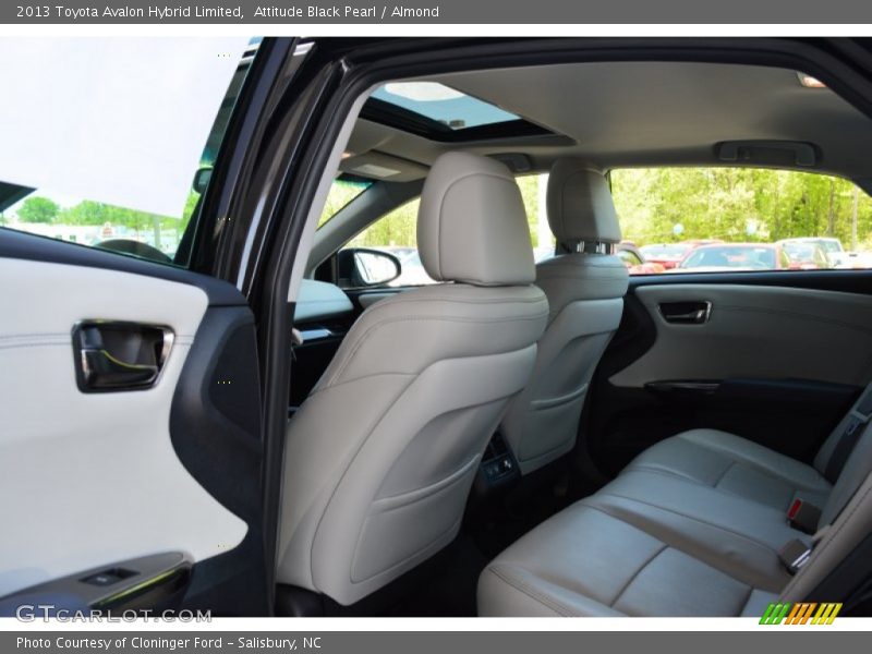 Attitude Black Pearl / Almond 2013 Toyota Avalon Hybrid Limited