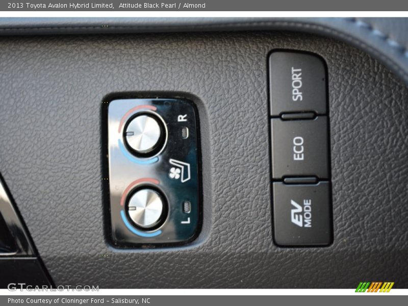 Attitude Black Pearl / Almond 2013 Toyota Avalon Hybrid Limited