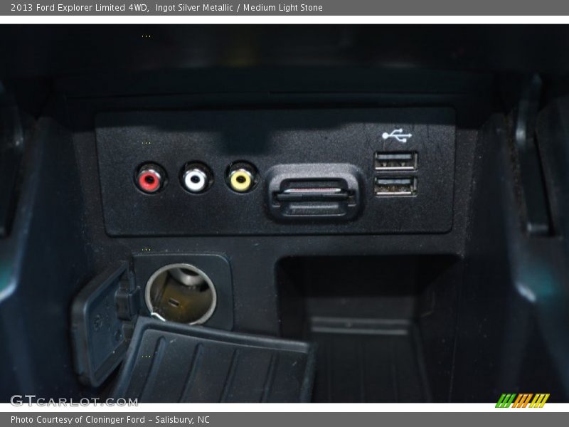 Ingot Silver Metallic / Medium Light Stone 2013 Ford Explorer Limited 4WD