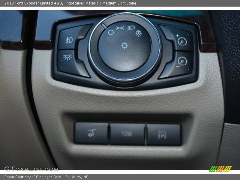 Ingot Silver Metallic / Medium Light Stone 2013 Ford Explorer Limited 4WD