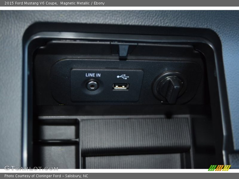 Magnetic Metallic / Ebony 2015 Ford Mustang V6 Coupe