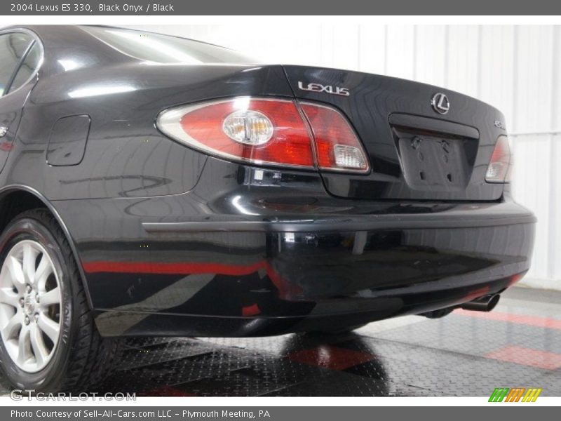 Black Onyx / Black 2004 Lexus ES 330
