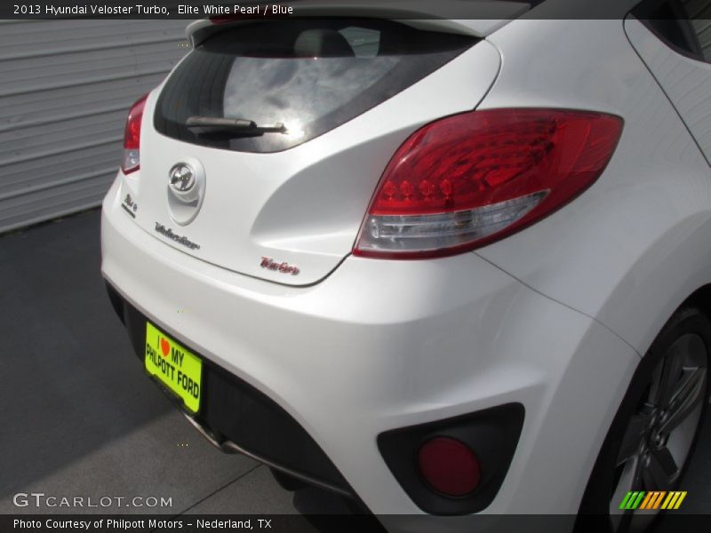 Elite White Pearl / Blue 2013 Hyundai Veloster Turbo