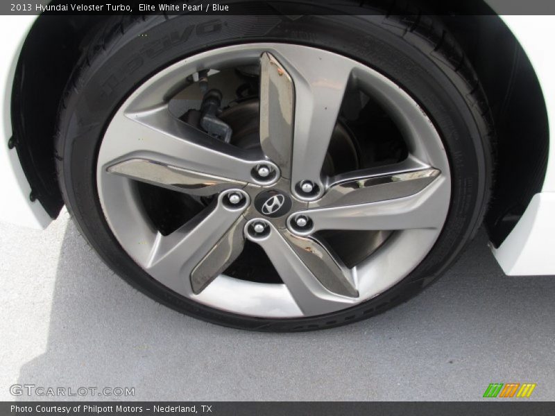 Elite White Pearl / Blue 2013 Hyundai Veloster Turbo