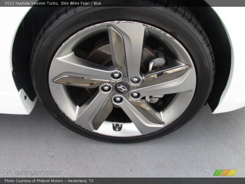 Elite White Pearl / Blue 2013 Hyundai Veloster Turbo