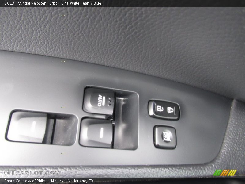 Elite White Pearl / Blue 2013 Hyundai Veloster Turbo