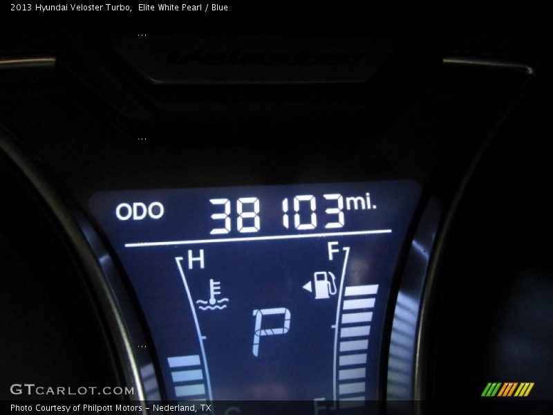 Elite White Pearl / Blue 2013 Hyundai Veloster Turbo