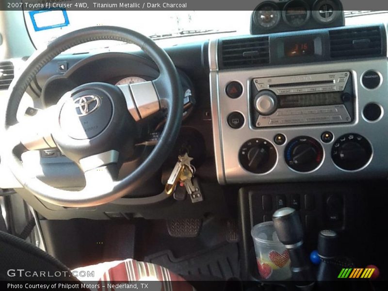 Titanium Metallic / Dark Charcoal 2007 Toyota FJ Cruiser 4WD