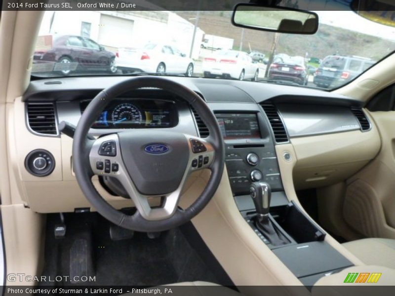 Oxford White / Dune 2014 Ford Taurus SEL