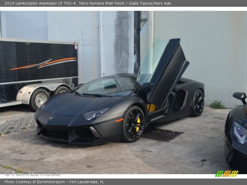 Nero Nemesis Matt Finish / Giallo Taurus/Nero Ade 2014 Lamborghini Aventador LP 700-4