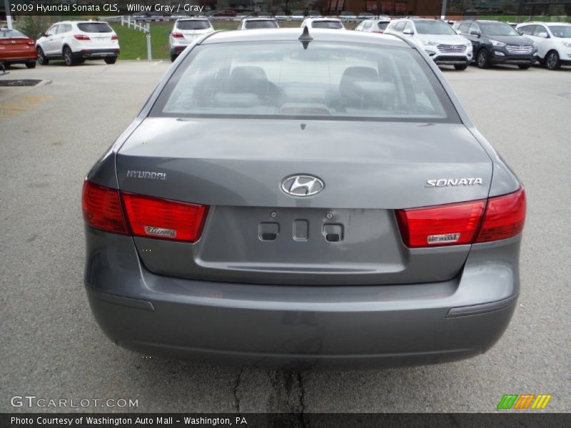 Willow Gray / Gray 2009 Hyundai Sonata GLS