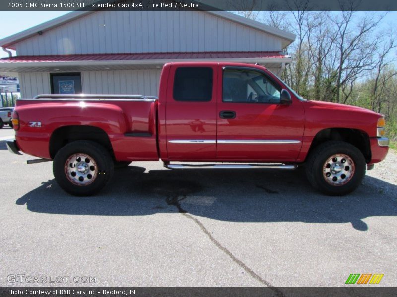 Fire Red / Neutral 2005 GMC Sierra 1500 SLE Extended Cab 4x4