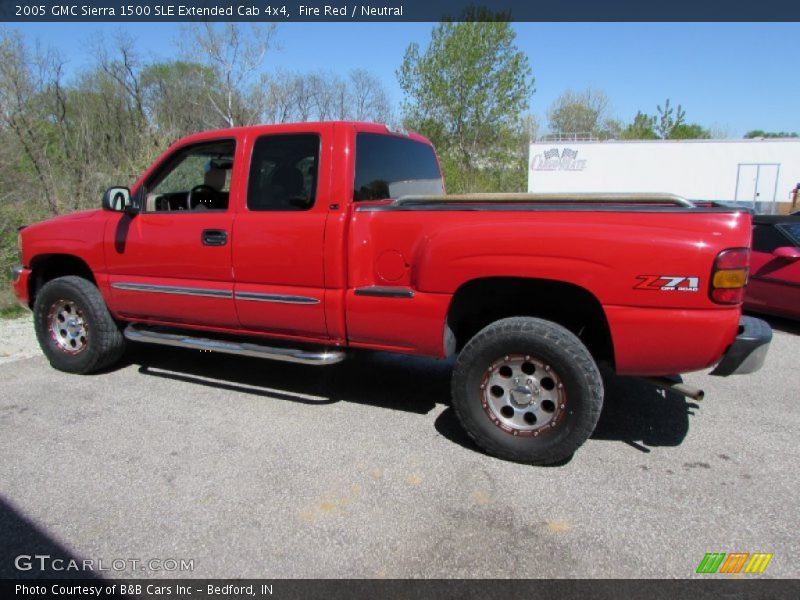 Fire Red / Neutral 2005 GMC Sierra 1500 SLE Extended Cab 4x4