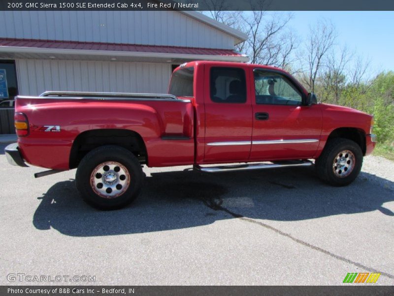 Fire Red / Neutral 2005 GMC Sierra 1500 SLE Extended Cab 4x4