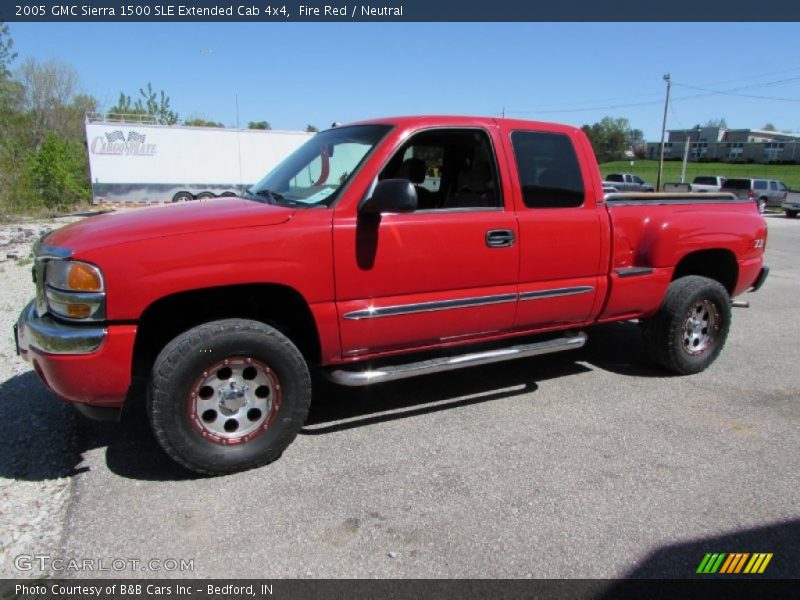 Fire Red / Neutral 2005 GMC Sierra 1500 SLE Extended Cab 4x4