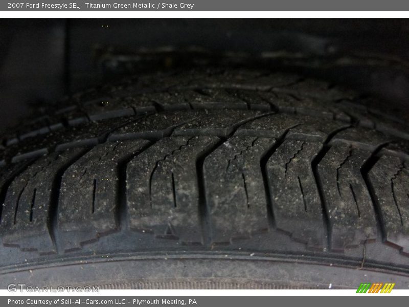 Titanium Green Metallic / Shale Grey 2007 Ford Freestyle SEL