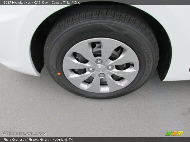 Century White / Gray 2015 Hyundai Accent GS 5-Door
