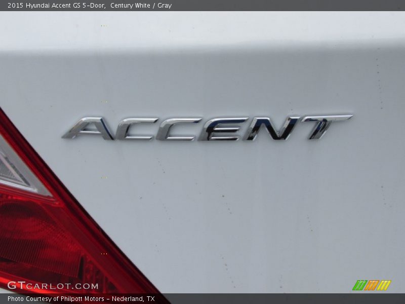 Century White / Gray 2015 Hyundai Accent GS 5-Door