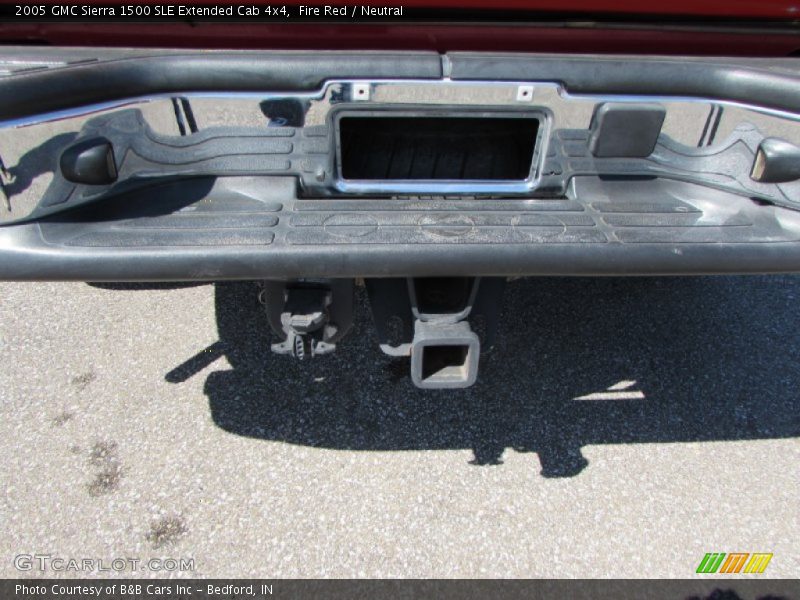 Fire Red / Neutral 2005 GMC Sierra 1500 SLE Extended Cab 4x4