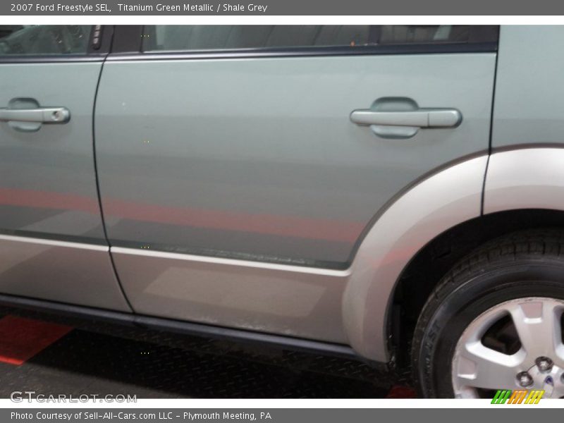 Titanium Green Metallic / Shale Grey 2007 Ford Freestyle SEL