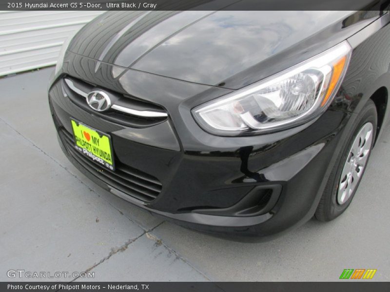 Ultra Black / Gray 2015 Hyundai Accent GS 5-Door