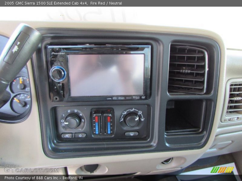 Fire Red / Neutral 2005 GMC Sierra 1500 SLE Extended Cab 4x4
